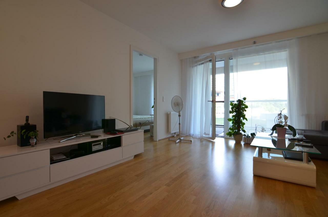Apartment With Parking On Premise เวียนนา ภายนอก รูปภาพ