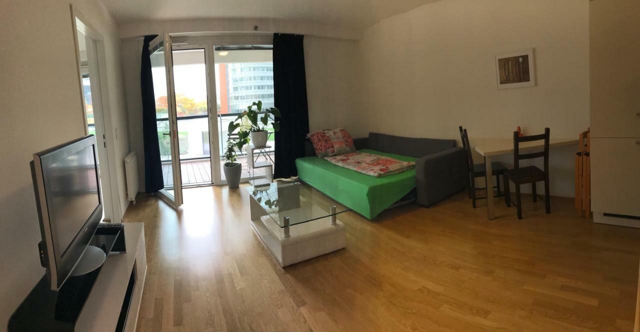 Apartment With Parking On Premise เวียนนา ภายนอก รูปภาพ