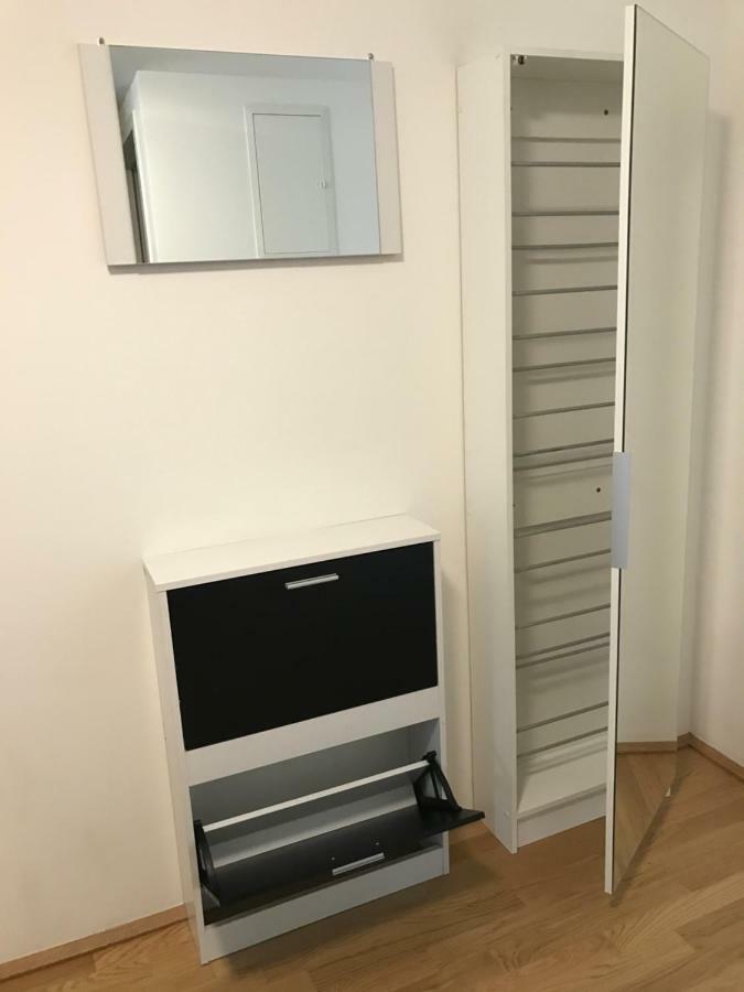 Apartment With Parking On Premise เวียนนา ภายนอก รูปภาพ