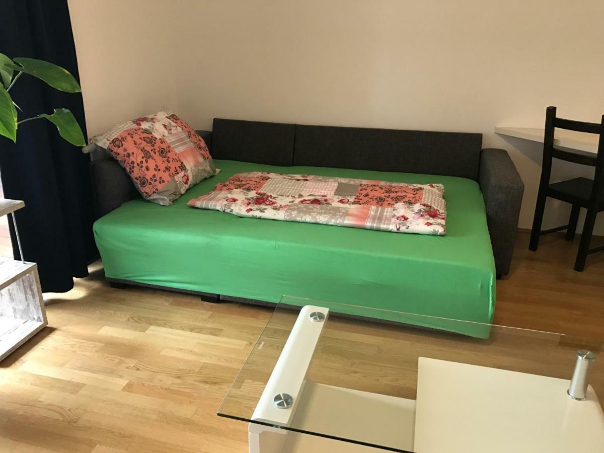 Apartment With Parking On Premise เวียนนา ภายนอก รูปภาพ
