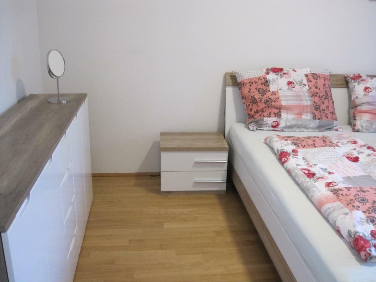 Apartment With Parking On Premise เวียนนา ภายนอก รูปภาพ