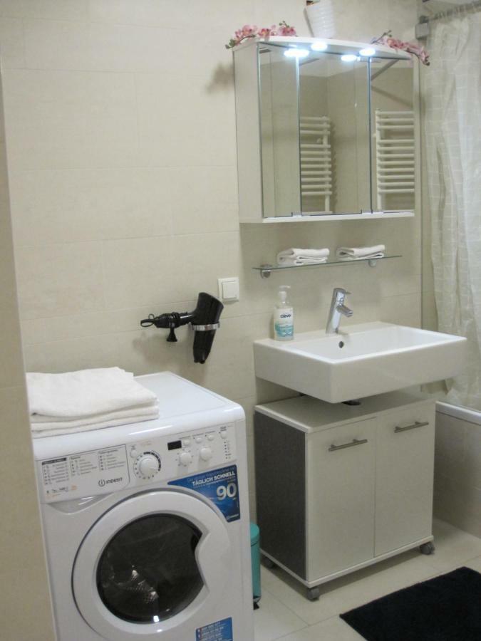 Apartment With Parking On Premise เวียนนา ภายนอก รูปภาพ