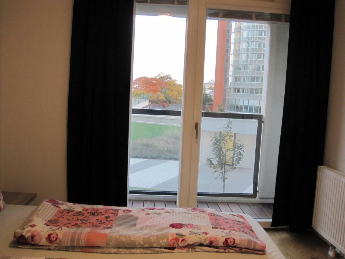 Apartment With Parking On Premise เวียนนา ภายนอก รูปภาพ
